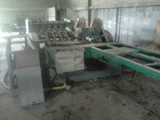 ขายเครื่องจักร ผลิตไม้แผ่น ใช้งานมาน้อย ครบชุด พร้อมตั้งโรงงานได้