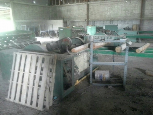 ขายเครื่องจักร ผลิตไม้แผ่น ใช้งานมาน้อย ครบชุด พร้อมตั้งโรงงานได้