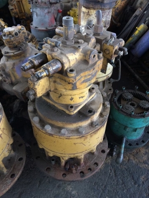 โป๊ะสวิง CAT 325B เก่าญี่ปุ่น ราคา 170,000 บาท โป๊ะสวิง CAT 325B เก่าญี่ปุ่น ราคา 170,000 บาท