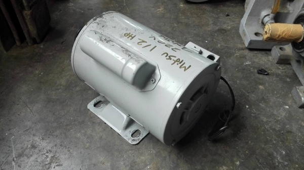 มอเตอร์ Mitsubishi 1/2 HP 220V สวยๆลื่นๆมาเทสได้!!