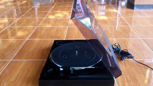 เครื่องเล่นแผ่นเสียง SONY Full Auto รุ่น PS-LX 250H เครื่องเล่นแผ่นเสียง SONY Full Auto รุ่น PS-LX 250H