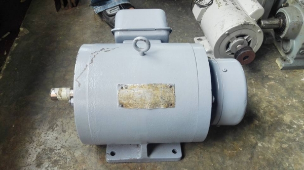 ** SOLD ** มอเตอร์ Toshiba Japan 2 HP 220V สวยๆลื่นๆทนๆมาเทสได้!!