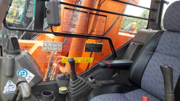 ขายHITACHI ZX135US...เก่าญี่ปุ่น...สภาพสวย...เครื่องปั๊มดี...ระบบคล่อง...สนใจโทร...089-3818794 ดวงนภา ขายHITACHI ZX135US...เก่าญี่ปุ่น...สภาพสวย...เครื่องปั๊มดี...ระบบคล่อง...สนใจโทร...089-3818794 ดวงนภา