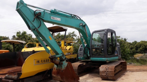 ขายค่ะ..KOBELCO SK135SR  YY04  ปี 2007...แทรค  70...สภาพสวย....เก่าญี่ปุ่น...เครื่องปั๊มดี...ระบบคล่อง..สนใจโทร...089-3818694...ดวงนภา