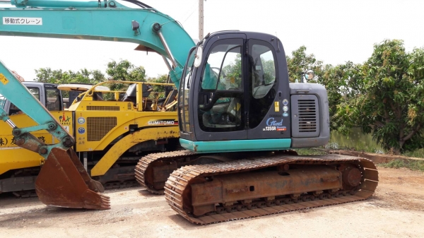 ขายค่ะ..KOBELCO SK135SR  YY04  ปี 2007...แทรค  70...สภาพสวย....เก่าญี่ปุ่น...เครื่องปั๊มดี...ระบบคล่อง..สนใจโทร...089-3818694...ดวงนภา