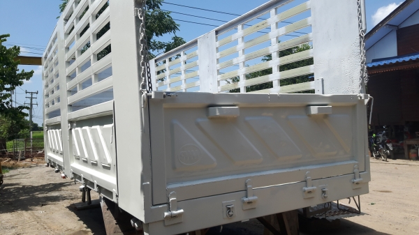 ขายครับ กระบะล่อง สามมิตร ยาว 6.20 ขายครับ กระบะล่อง สามมิตร ยาว 6.20