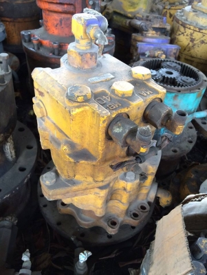 โป๊ะสวิง KOMATSU PC60-5 เก่าญี่ปุ่น ราคา 45,000 บาท