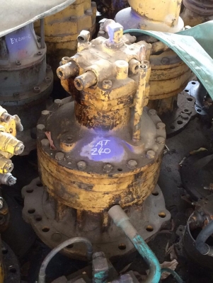 โป๊ะสวิง CAT 240 เก่าญี่ปุ่น ราคา 70,000 บาท