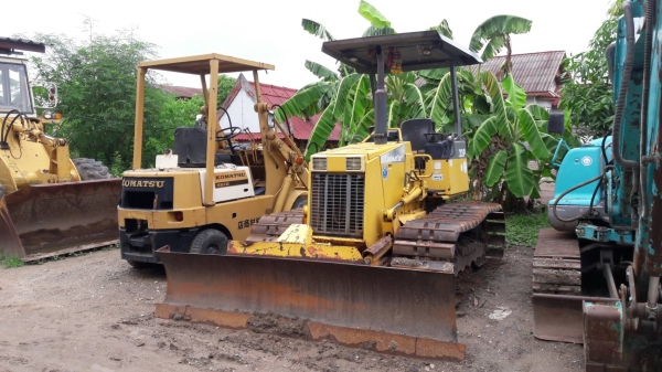 ขาย KOMATSU D20P-7E รถสวย สภาพดี...เอกสารครบ....ระบบคล่อง..สนใจโทร 089-3818694 ดวงนภา ขาย KOMATSU D20P-7E รถสวย สภาพดี...เอกสารครบ....ระบบคล่อง..สนใจโทร 089-3818694 ดวงนภา