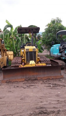 ขาย KOMATSU  D20P-7E  รถสวย  สภาพดี...เอกสารครบ....ระบบคล่อง..สนใจโทร  089-3818694  ดวงนภา