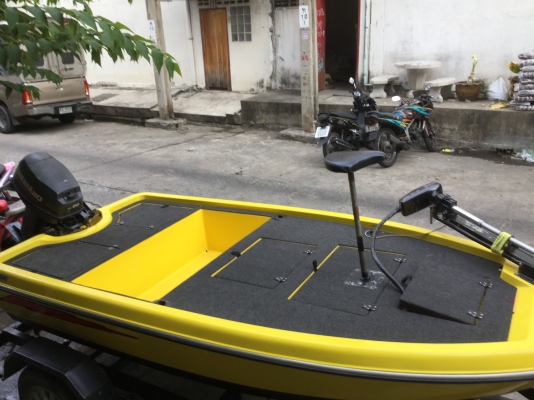 ขายเรือโมช่างหลานพร้อมเครื่อง20แรงยามาฮ่าสตาร์ไฟฟ้า