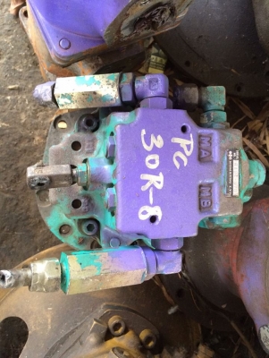 โป๊ะสวิง KOMATSU PC 30R-8 เก่าญี่ปุ่น ราคา 30,000 บาท โป๊ะสวิง KOMATSU PC 30R-8 เก่าญี่ปุ่น ราคา 30,000 บาท
