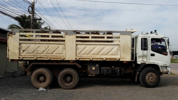 สิบล้อ อีซูชุ 270ยูโร2ปี50 maxloadแม่ลูก2เพา ดั้มสามมิต สภาพดีสวยพร้อมใช้งาน ทะเบียนพร้อมโอน