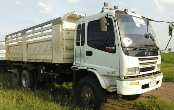 สิบล้อ อีซูชุ 270ยูโร2ปี50 maxloadแม่ลูก2เพา ดั้มสามมิต สภาพดีสวยพร้อมใช้งาน ทะเบียนพร้อมโอน