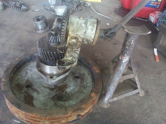 เฟืองเฉียงพร้อมมูเล่ส่งกำลัง