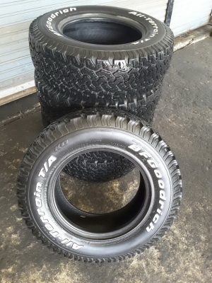 BF All USA. 215/75/15 ปลายปี12 สภาพดีมาก 1ชุดมี 5 เส้น