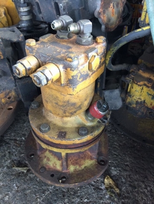 โป๊ะสวิง komatsu pc40-7 เก่าญี่ปุ่น ราคา 35,000บาท โป๊ะสวิง komatsu pc40-7 เก่าญี่ปุ่น ราคา 35,000บาท