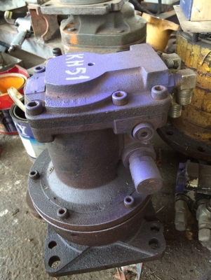 โป๊ะสวิง komatsu pc40-7 เก่าญี่ปุ่น ราคา 35,000บาท โป๊ะสวิง komatsu pc40-7 เก่าญี่ปุ่น ราคา 35,000บาท