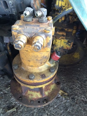 โป๊ะสวิง komatsu pc40-7 เก่าญี่ปุ่น ราคา 35,000บาท โป๊ะสวิง komatsu pc40-7 เก่าญี่ปุ่น ราคา 35,000บาท