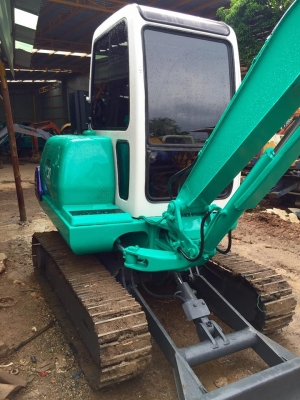 KOMATSU 30-7E ขนาดPC-30<คอลโทนสั้นปั๊มนิ้ว>รถเก่านอกมีเอกสาร☎️ติดต่อ 085-5632278 (ราคาต่อรองได้)