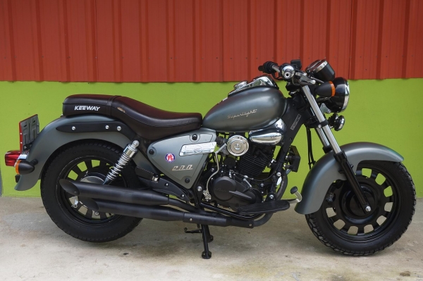 ขาย คีย์เวย์ ซูเปอร์ไลท์ 200 รถปี 2557 วิ่งน้อยมากเจ้าของไม่ค่อยได้ใช้วิ่งไป26xxโล