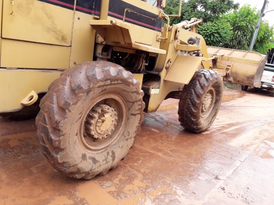 ขายด่วนรถตักล้อยางเอวอ่อน CAT916รถสวย สภาพพร้อมใช้งาน