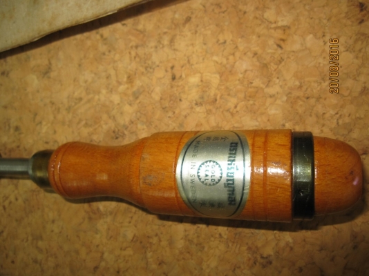 สิ่วงานไม้ ตราเหรียญทอง Made in Sweden