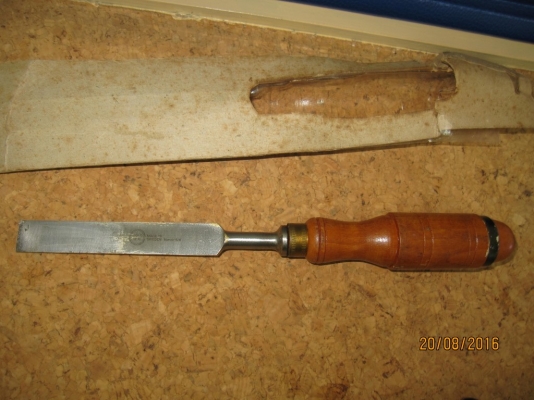 สิ่วงานไม้ ตราเหรียญทอง Made in Sweden