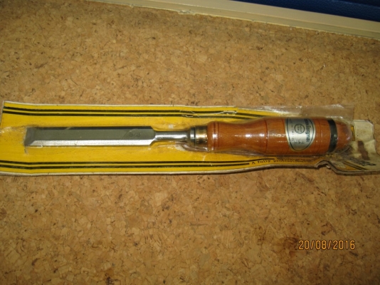 สิ่วงานไม้ ตราเหรียญทอง Made in Sweden