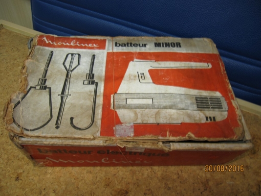 เครื่องตีไข่ หรือตีแป้ง MOULINEX Made in France