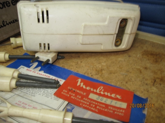 เครื่องตีไข่ หรือตีแป้ง MOULINEX Made in France