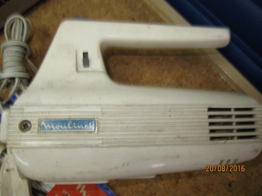 เครื่องตีไข่ หรือตีแป้ง MOULINEX Made in France