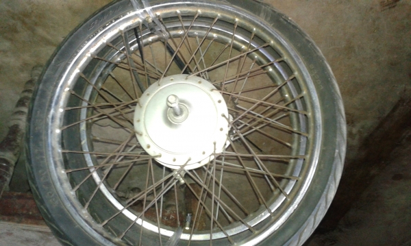 ล้อ suzuki smash 2 ล้อ