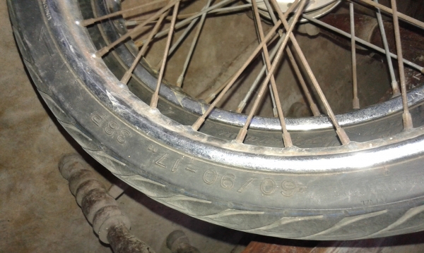 ล้อ suzuki smash 2 ล้อ