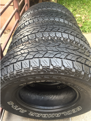 ยาง All Yokohama 265 70 16 กลางปี13 ดอกเต็ม เนื้อนิ่มๆ ราคาไม่แพง ยาง All Yokohama 265 70 16 กลางปี13 ดอกเต็ม เนื้อนิ่มๆ ราคาไม่แพง