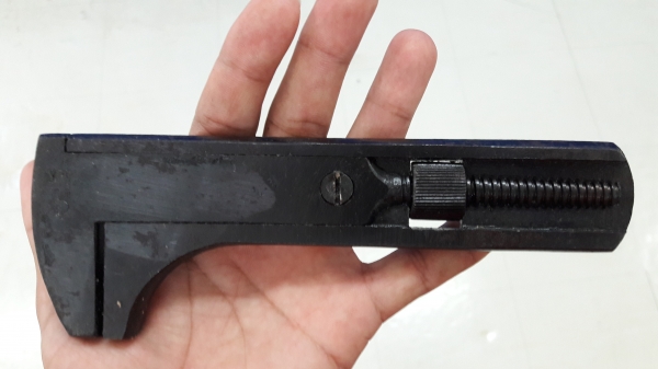 ขายประแจเลื่อนเยอรมัน7"BABY Made in Germany.เก่าเก็บงานดี