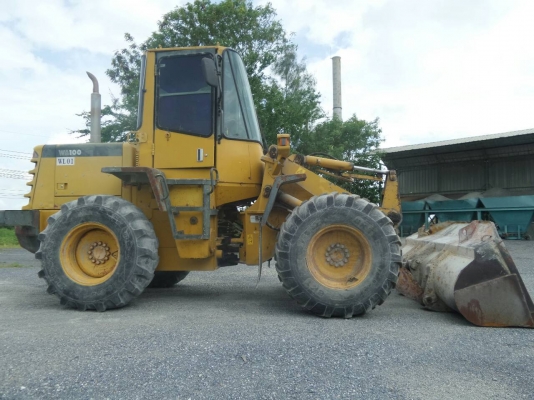 รถตักล้อยาง KOMATSU WA100-3 เครื่่องยนตร์ 4สูบ เอกสารอินวอยซ์
