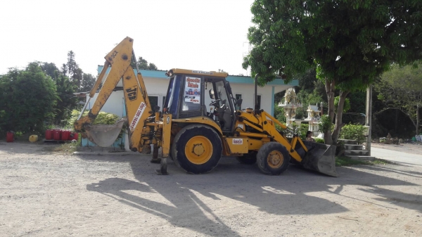 ขาย เจ ซี บี ชลบรี แหลมฉบัง