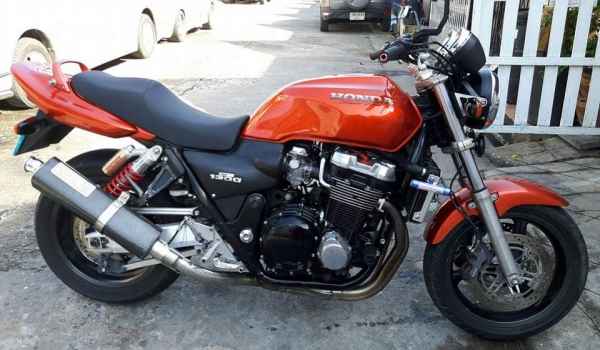 ขาย cb1300ปี1998-99ทะเบียนแท้จดใหม่