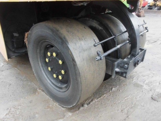 ขาย 7ล้อยาง Dynapac CP201W นำเข้าญี่ปุ่น พร้อมใช้งานครับ