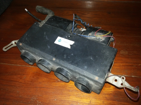 ขายถาดรองพลาสติก และตู้แอร์แขวน ขายถาดรองพลาสติก และตู้แอร์แขวน