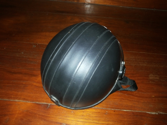 ขายหมวกกันน็อค 1 ใบตามสภาพ ขายหมวกกันน็อค 1 ใบตามสภาพ