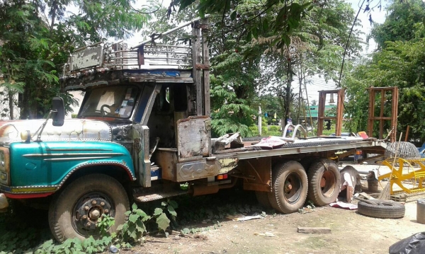 ขาย เทนเลอร์บรรทุกรถเกี่ยว 10 ล้อ หัวยาว เพลาเดียว เครื่อง 6BG1 175 แรงม้า เฟืองท้ายใหญ่ สโลว์กลาง มีหางพับไฮดรอริค ทะเบียนพร้อมครับ