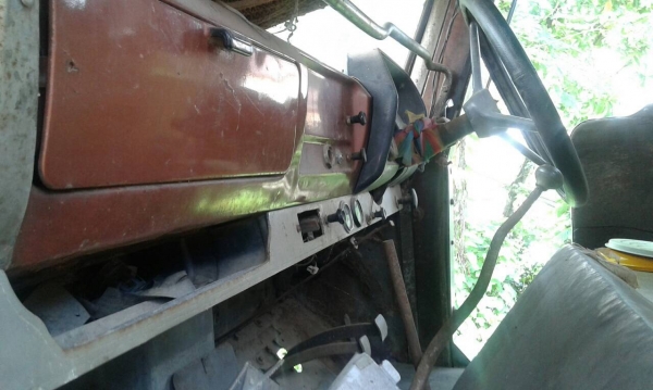 ขาย เทนเลอร์บรรทุกรถเกี่ยว 10 ล้อ หัวยาว เพลาเดียว เครื่อง 6BG1 175 แรงม้า เฟืองท้ายใหญ่ สโลว์กลาง มีหางพับไฮดรอริค ทะเบียนพร้อมครับ