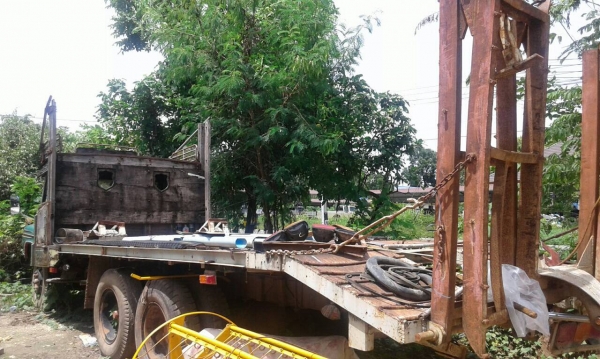 ขาย เทนเลอร์บรรทุกรถเกี่ยว 10 ล้อ หัวยาว เพลาเดียว เครื่อง 6BG1 175 แรงม้า เฟืองท้ายใหญ่ สโลว์กลาง มีหางพับไฮดรอริค ทะเบียนพร้อมครับ