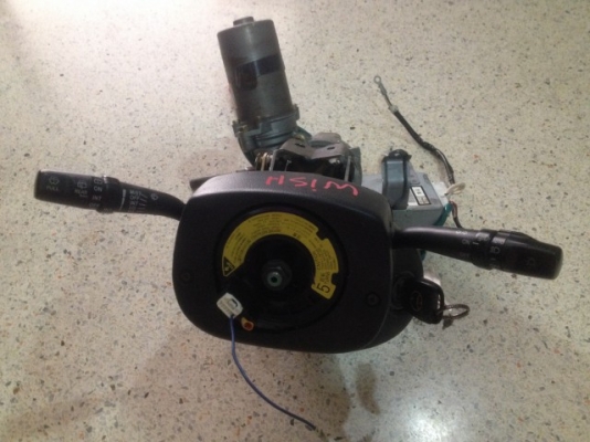 เเกนวง TOYOTA WIHS ยกเลี้ยวสไปร่อนมอเตอรไฟฟ้าครบเก่าญี่ปุ่นเเท้สภาพดี