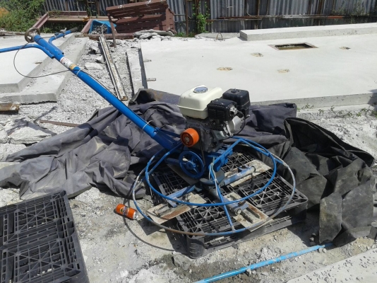 เครื่องปาดหน้าปูน เครื่องยนต์ HONDA GX 160 ใช้งานได้เลยคะ (ต่อรองราคาได้คะ) เครื่องปาดหน้าปูน เครื่องยนต์ HONDA GX 160 ใช้งานได้เลยคะ (ต่อรองราคาได้คะ)