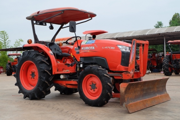 รถไถรุ่น L4708DT ใบมีด+ผาน1ตัว ดาวน์ 10,000 บาท โทร089-0111624