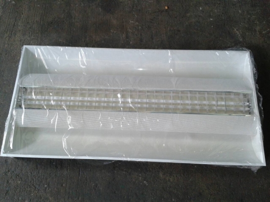 โคมไฟนีออน (หลอดไฟ 28 W.x2)