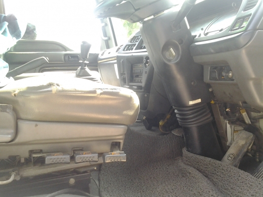 ขายเดก้ารถประกอบจดทะเบียนปี54เครื่อง240แรง2เพลาลากเกี่ยวราคา1090000ติดต่อ0897070053มงคล